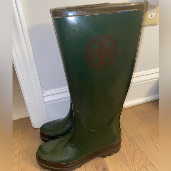 Tory Burch Green Rain Boots - Picture 1 of 2